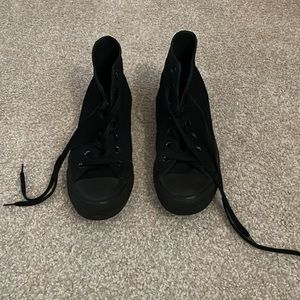 Black converse! High top!